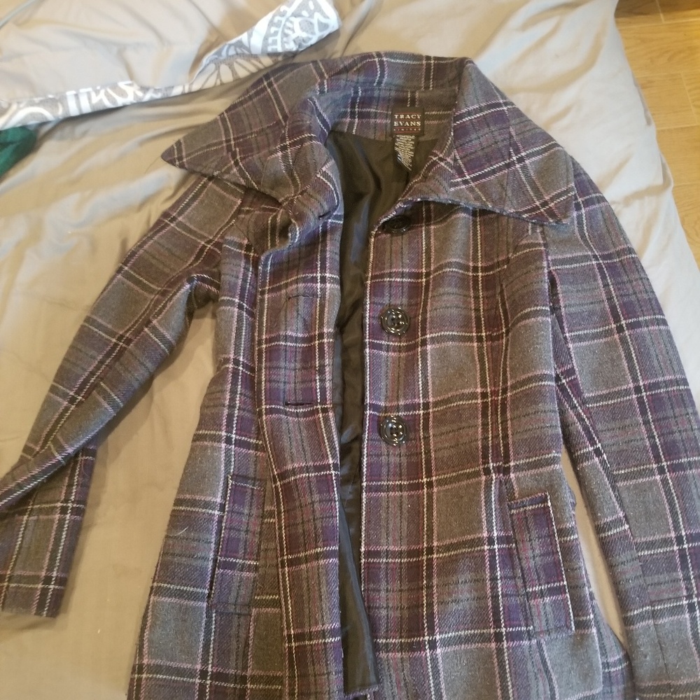 Small tract Evan's pea coat